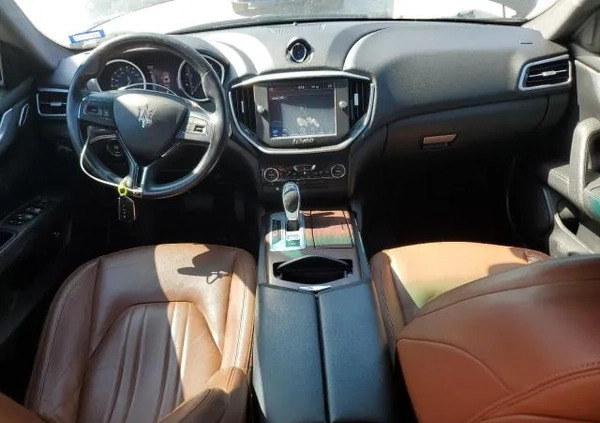 Maserati Ghibli cena 44950 przebieg: 89132, rok produkcji 2015 z Jedwabne małe 46